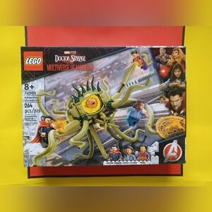LEGO 76205 Doctor Strange in the Multiverse of Madness Gargantos Showdown set.